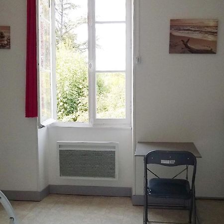 Appartement Locations Rives De Seugne - De Gaulle à Jonzac Chambre photo