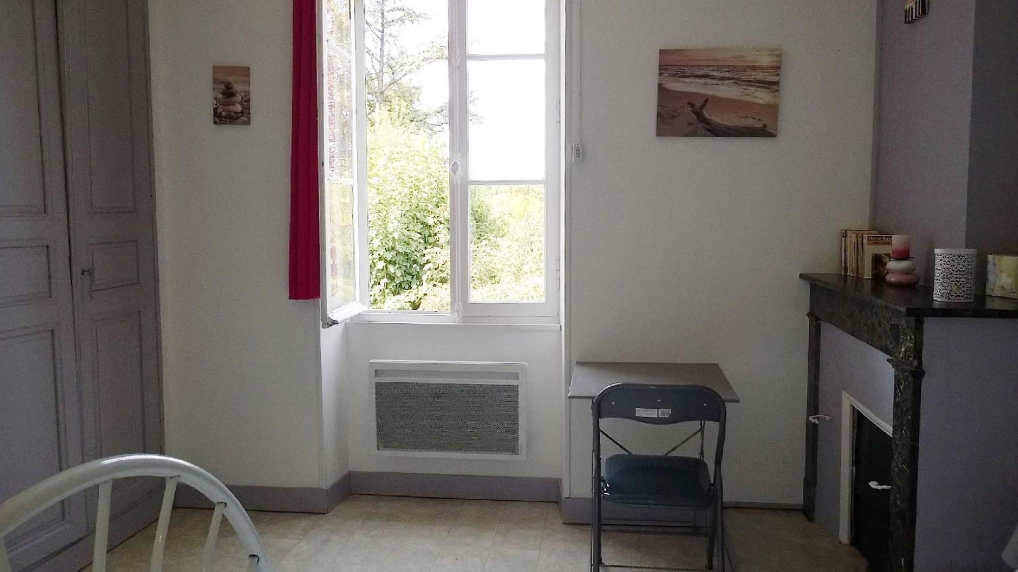 Appartement Locations Rives De Seugne - De Gaulle à Jonzac Chambre photo