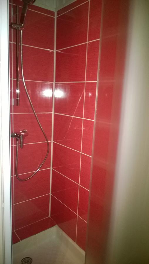 Appartement Locations Rives De Seugne - De Gaulle à Jonzac Extérieur photo